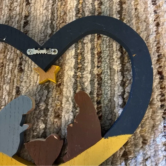 Wooden Nativity Hanging Piece - Picture 9 of 9